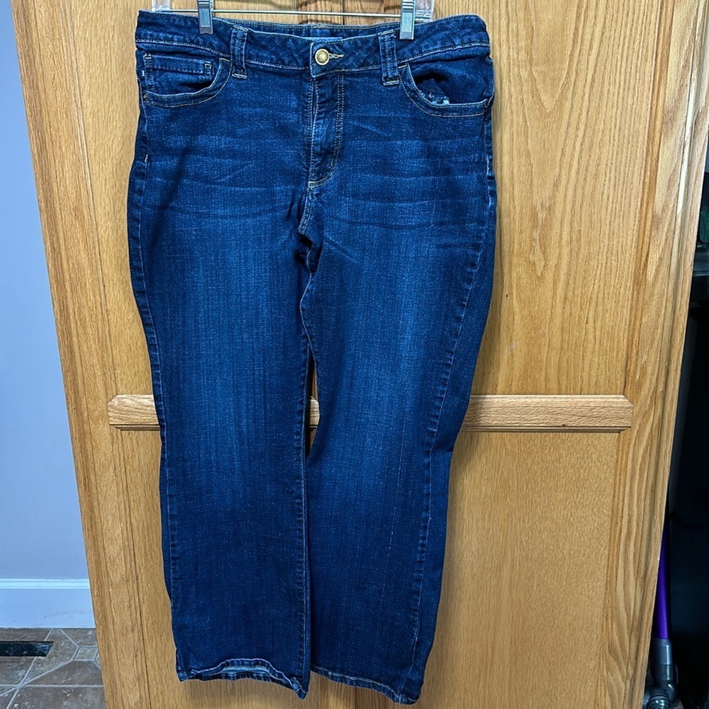 M.  Woman’s bootleg jeans